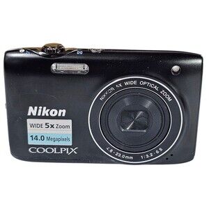Nikon COOLPIX Digital Camera 14.0 MP  5x Wide Optical Zoom Black +battery TESTED